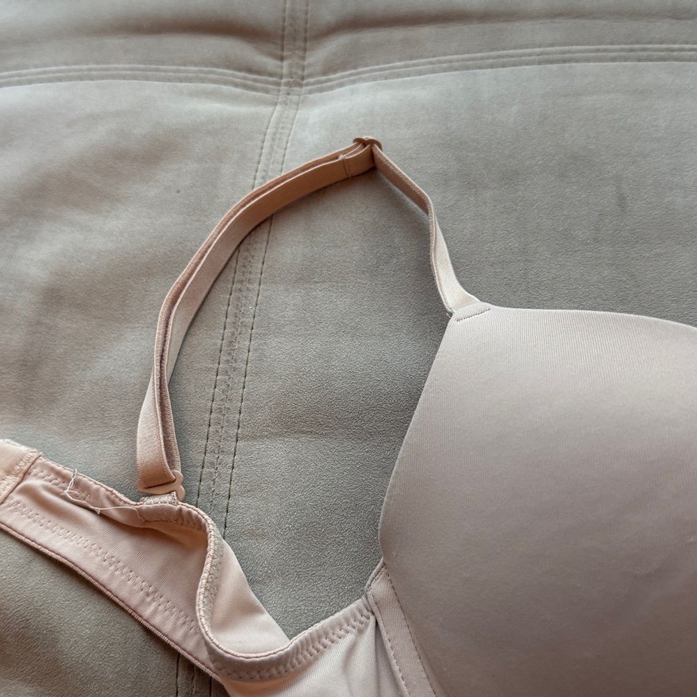 Victoria's Secret PINK Wear Everywhere Push-up 34B Bra - Picture 6 of 7